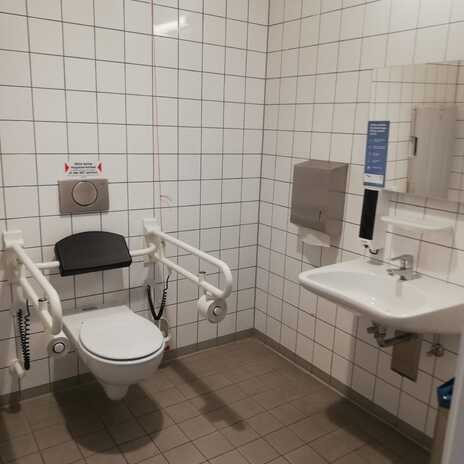 Auf dem Foto ist das WC abgebildet.
